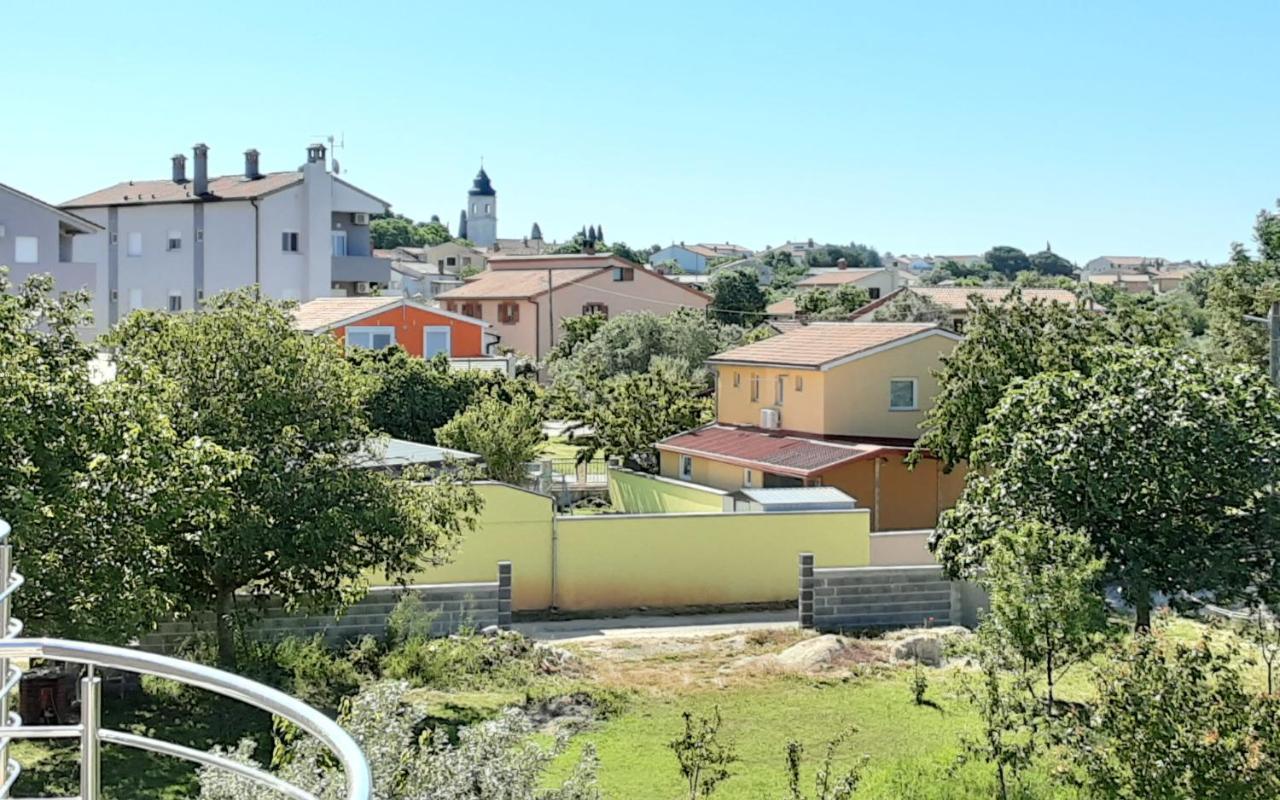 Appartments D&D Peroj Exterior foto