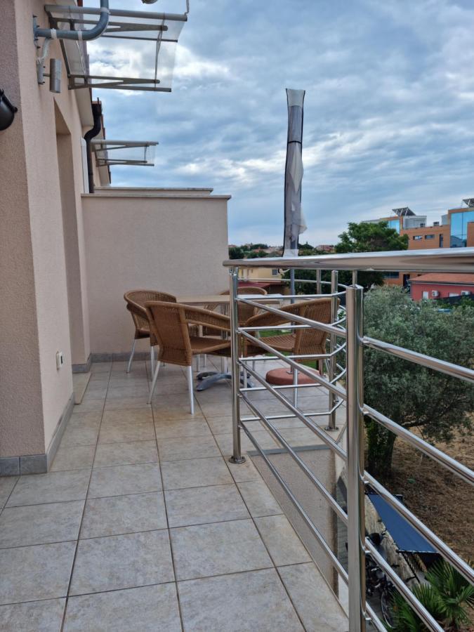 Appartments D&D Peroj Exterior foto